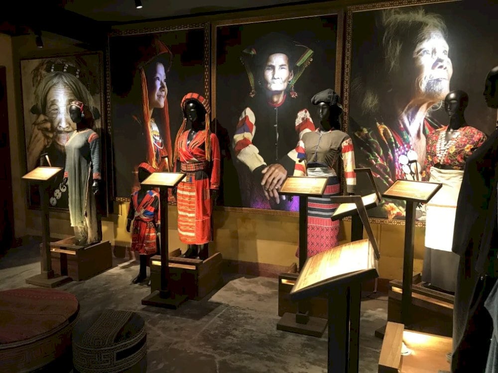 The Indigo Room is a place to honor traditional beauty through natural colors
